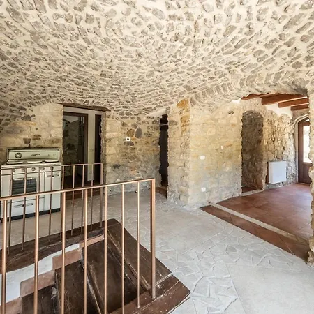 Sante Villa